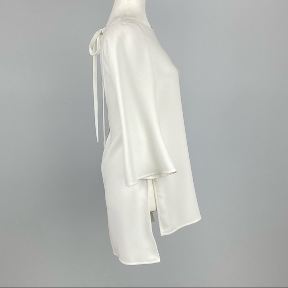 Elizabeth and James Womens White Tunic Blouse Bell Sleeve Tie Back size Small